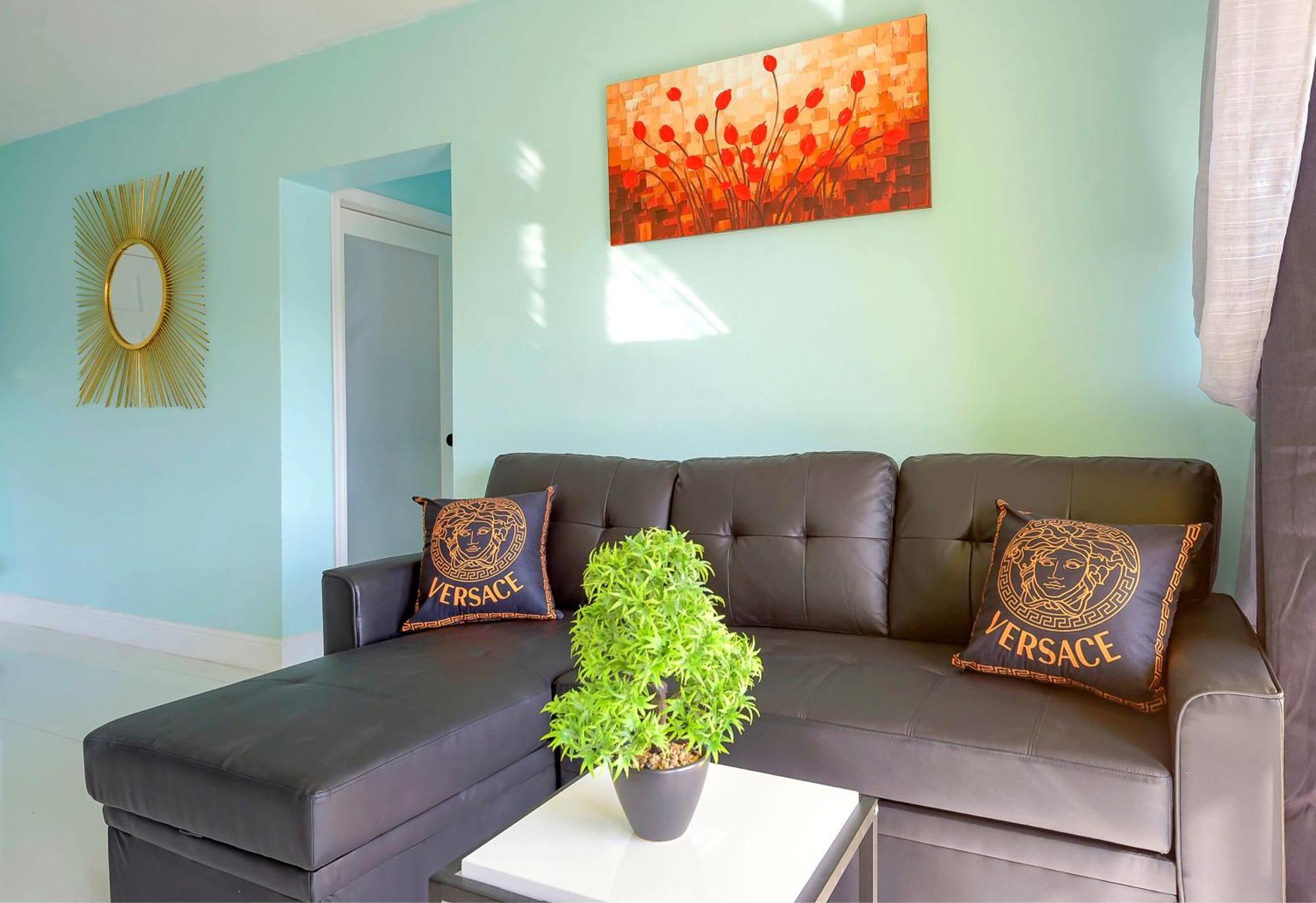 Lovely Apartment Near Beach, Downtown, 24H Security, Pool Nassau Exterior foto